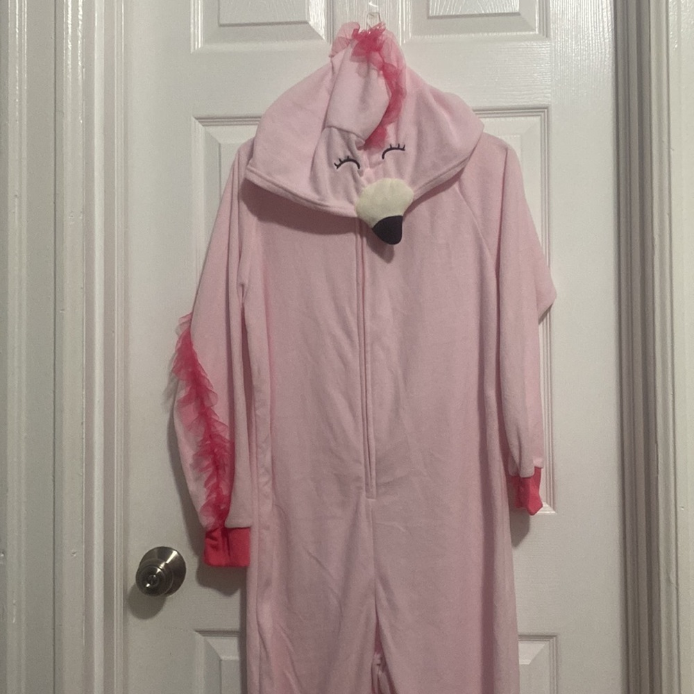Sleepwear - Picture 4 of 9